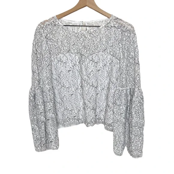 Cupcakes & CASHMERE Women's M Basewood Lace Bell Sleeve Blouse Top Black White - Picture 2 of 16
